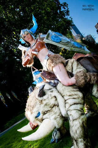 Illustration for article titled League of Legends Cosplay That's so Good it Doesn't Look Human